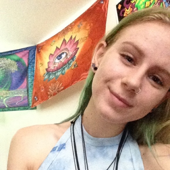 Meet your Posher, Jazzy - Picture 1 of 1